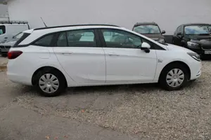 Opel Astra Selection Start/Stop Bild 4