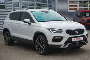 SEAT Ateca 2.0 TDI Style LED Navi ACC Kamera AHK DAB Bild 4