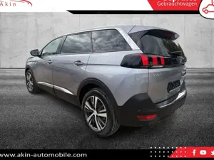 Peugeot 5008 LED/LEDER/NAVI/PDC/KAMERA/TEMP./CARPLAY/KEYLESS Bild 3