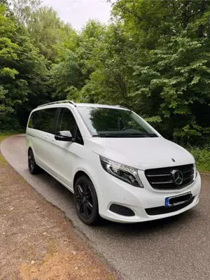 Mercedes-Benz V 250