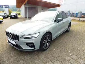 Volvo V60 Kombi Plus Dark