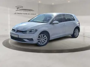 Volkswagen Golf VII 1.0 TSI Trendline Climatronic SHZ PDC Bild 2