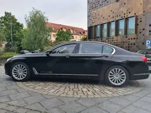 BMW 750 750Li xDrive executive Traumzustand Vollauss Bild 2
