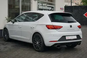 SEAT Leon 2.0 TSI Cupra 300 DSG LED ACC Sitzheizung Bild 5