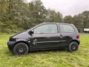 Renault Twingo 1.2 Elysee Bild 2