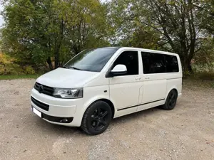 Volkswagen T5 Multivan Multivan DSG 4MOTION BMT Highline