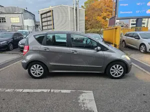 Mercedes-Benz A 170 A 170 (169.032) Automatik Bild 4