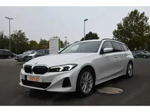 BMW 320 d Touring AHK Navi LED SHz AppleCarPlay PDC