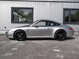 Porsche 911 Carrera 997 Top Zustand + wenig Kilometer Klima Bild 2