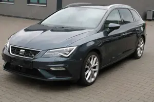 SEAT Leon 1.5 ST FR Navi/LEDER/Panorama/LED/AHK/SHZ/PDC/ACC
