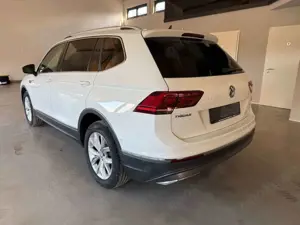 Volkswagen Tiguan Allspace 2.0 TDI Highline 4Motion LED/ACC Bild 3