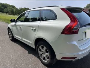 Volvo XC60 XC60 Diesel D4 Momentum Automatik Bild 4
