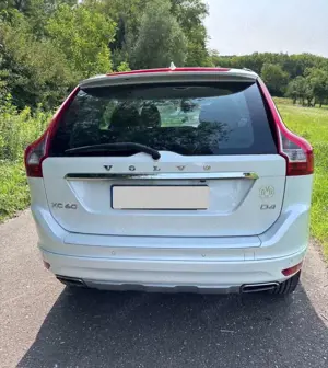 Volvo XC60 XC60 Diesel D4 Momentum Automatik Bild 2