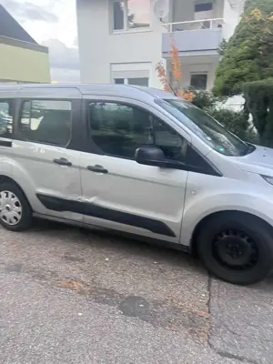 Ford Tourneo Connect Grand Tourneo Connect 1.5 EcoBlue Start/Stop Trend Bild 4