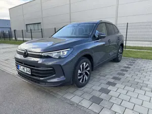 Volkswagen Tiguan 1.5 eTSI DSG Life AHK Matrix Keyless Navi 360°
