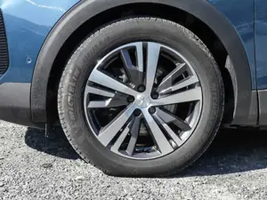 Peugeot 3008 Hybrid 225 Allure 1.6 Plug-In EU6d Navi Digitales Bild 3