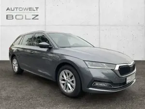 Skoda Octavia Combi Style 2.0 TDI HUD Navi Kamera DigiCock Klima Bild 3