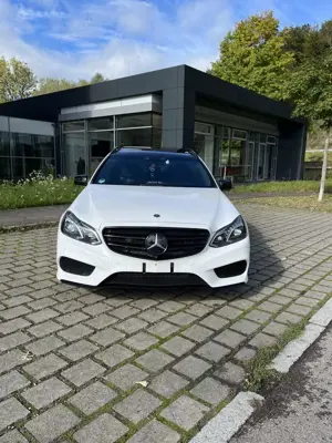 Mercedes-Benz E 350 T BlueTEC 4Matic 7G-TRONIC Amg Packet