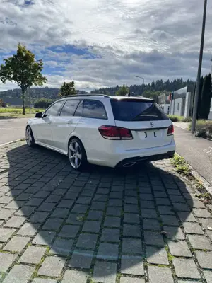 Mercedes-Benz E 350 T BlueTEC 4Matic 7G-TRONIC Amg Packet Bild 4