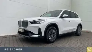 BMW iX1 IX1 A XDRIVE30 LCPlus RFK SHZ DAB+ LED