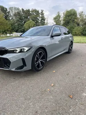 BMW 318 318d Touring. M Sportspaket neues Modell Garantie