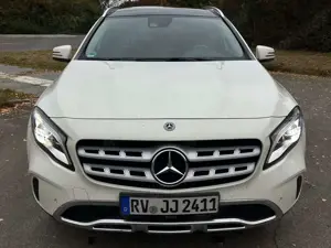 Mercedes-Benz GLA 200 GLA Diesel d 4Matic 7G-DCT Sport