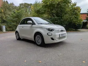 Fiat 500e Cabrio Bild 2