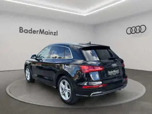 Audi Q5 2.0TFSIe quattro S Line Matrix Navi Bild 4