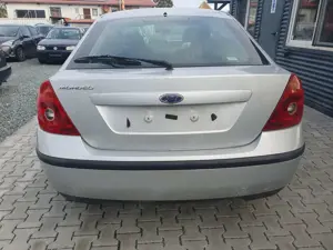 Ford Mondeo Mondeo 1.8 Trend Bild 5