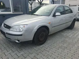 Ford Mondeo Mondeo 1.8 Trend Bild 2