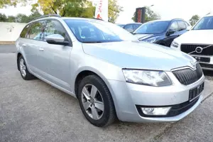 Skoda Octavia Combi Style+TEMPOMAT+MFL+BC