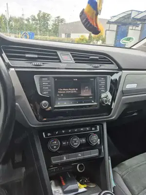 Volkswagen Touran 1.6 TDI SCR (BlueMotion Technology) Comfortline Bild 4