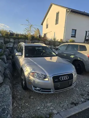 Audi A4 Avant 2.0 T FSI quattro tiptronic