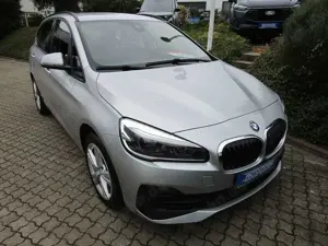BMW 218 d Active Tourer Advantage PPS/Navi/SHZ