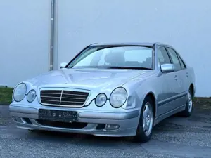 Mercedes-Benz E 270 CDI CLASSIC