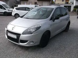 Renault Scenic III 1.6 dCi BOSE Edition AHK Navi Alu Rückfahrkame