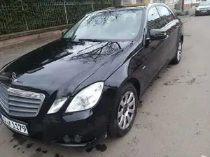 Mercedes-Benz E 220 T CDI DPF BlueEFFICIENCY Automatik