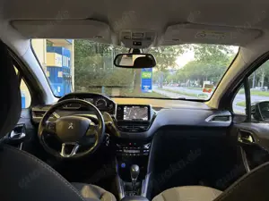 Peugeot 208 Allure Bild 5