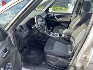 Ford Galaxy Galaxy 1.6 EcoBoost Trend/NAVI/6 gang Bild 5