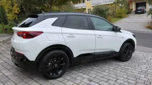 Opel Grandland X GS-Line 1.2 Turbo Automatik Bild 4