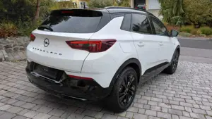 Opel Grandland X GS-Line 1.2 Turbo Automatik Bild 5