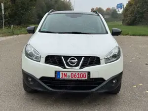 Nissan Qashqai 360 **Rückfahrkamera**
