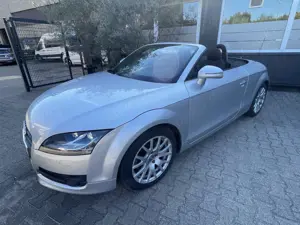 Audi TT 2.0 TFSI Roadster Xenon Audi S-Heft Top Gepflegt Bild 2