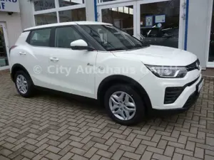 SsangYong Tivoli TIVOLI 2WD CRYSTAL KLIMA ZV RadioDAB Winterräder