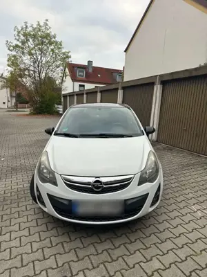 Opel Corsa Color Edition