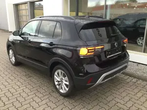 Volkswagen T-Cross 1.0 TSI DSG Life LED APP Kamera Bluetooth Bild 3