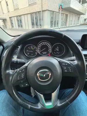 Mazda 6 6 Kombi SKYACTIV-D 150 Drive i-ELOOP Exclusive-L Bild 5