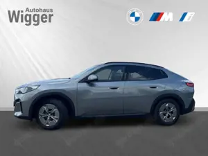 BMW X2 xDrive30/HUD/Panoramadach/Navi/Leder/LED/ACC Bild 2