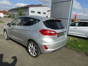 Ford Fiesta Titanium - Klimaautomatik/Sitzheizung/Navi/Keyfree Bild 5