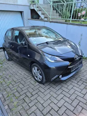 Toyota Aygo x-play touch